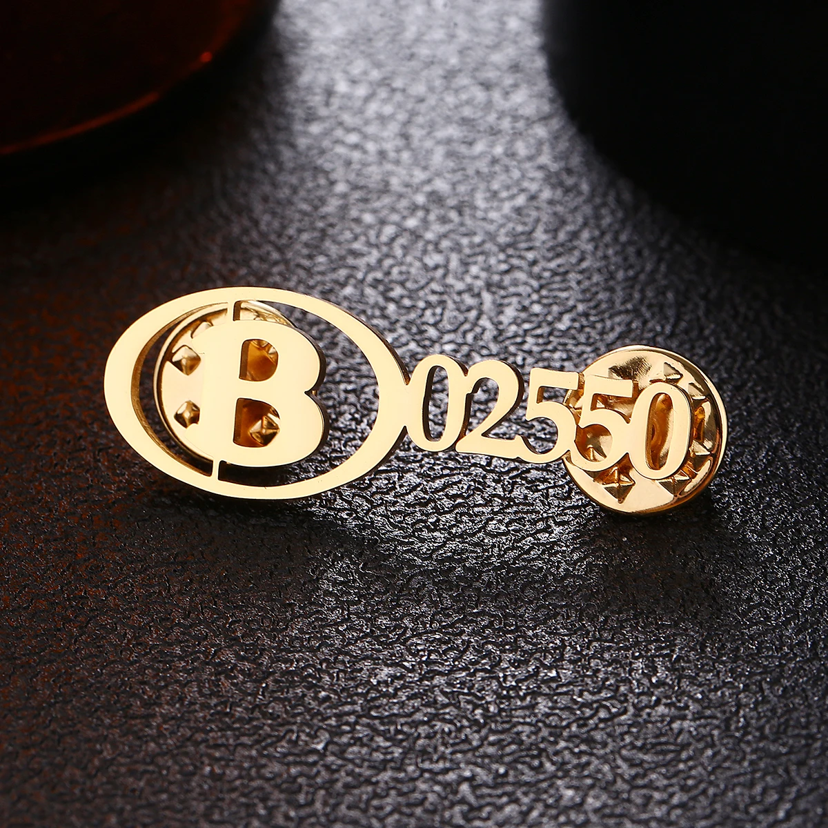 Personalized Custom Name Logo Lapel Pin Letters Brooch Stainless Steel Nameplate Gold Jewelry Gift Brooches Pins for Women