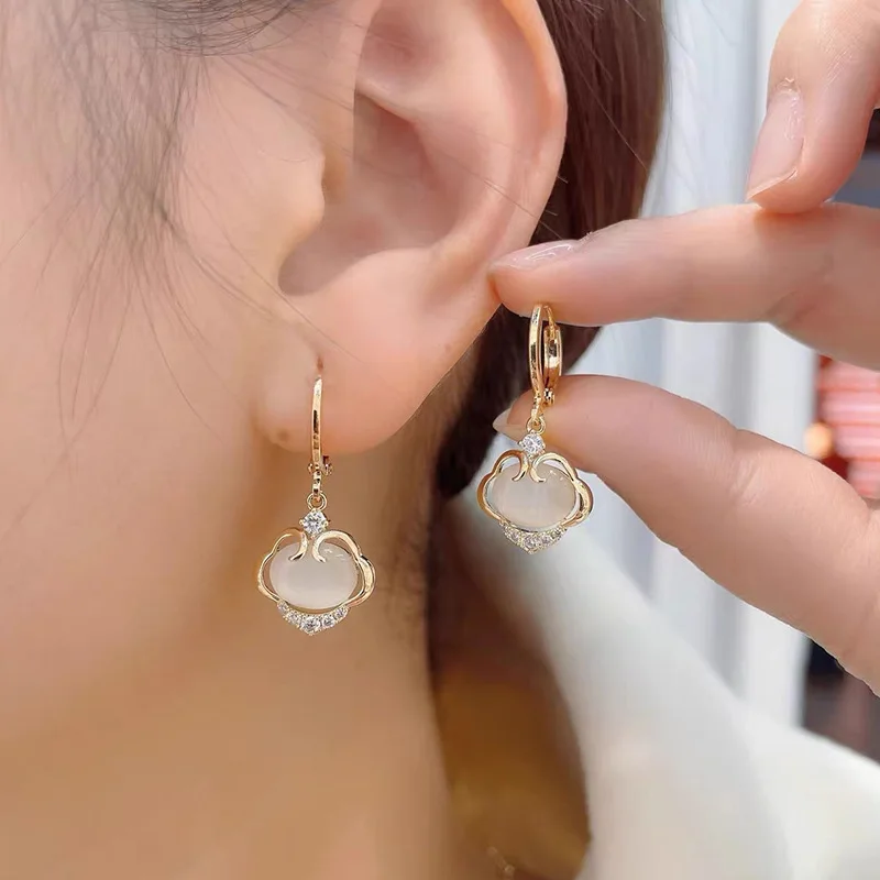 Korean Fashion Cat Eye Stone Earrings For Women Jewelry 2024 Trending Luxury Earing Women\'s Vintage Palace Crystal Opal Earrings