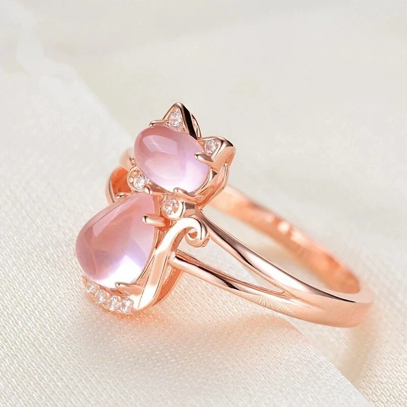 Huitan Rose Gold Color Cat Rings for Women Cute Girls Gift Exquisite Finger Accessories Party Daily Wearable Statement Jewelry