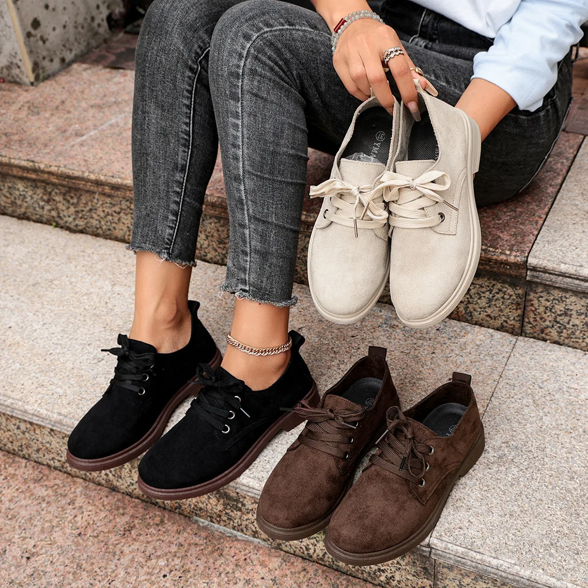 Damen Vintage Wildleder Schnürschuhe mit Niedrigem Blockabsatz Rutschfeste Sohle Lässige Tägliche Gehmode Knöchelhohe Stiefel – Detail 1