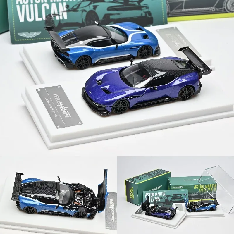 

Модель автомобиля Aston Martin Vulcan, масштаб 1:64, из сплава, симуляционная, коллекционная, подарок для мальчиков, игрушка, декор.