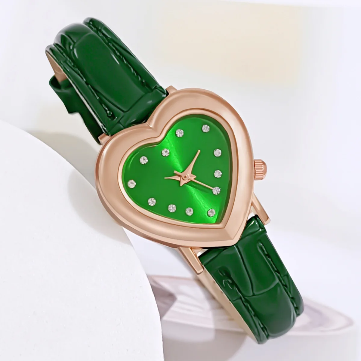 Reloj de cuarzo con esfera de corazón para Mujer, pulsera de lujo con correa de cuero, versátil, gran oferta, envío directo