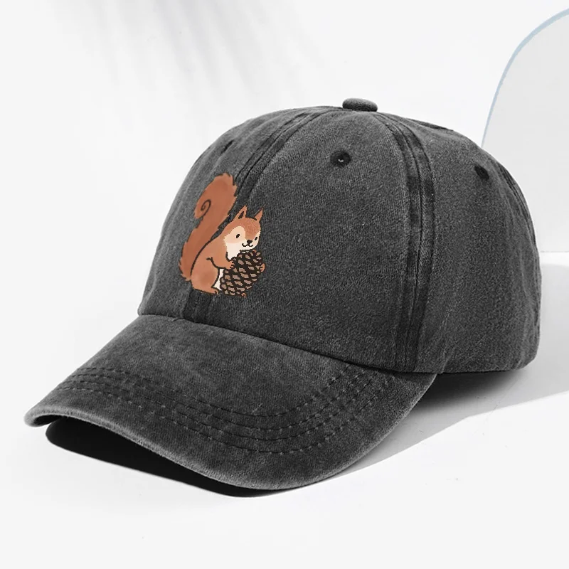 Men' & Women' Squirrel Print Vintage Washed Baseball Cap - Adjustable Trucker Hat with Squirrel, Lightweight Suitable for All Se