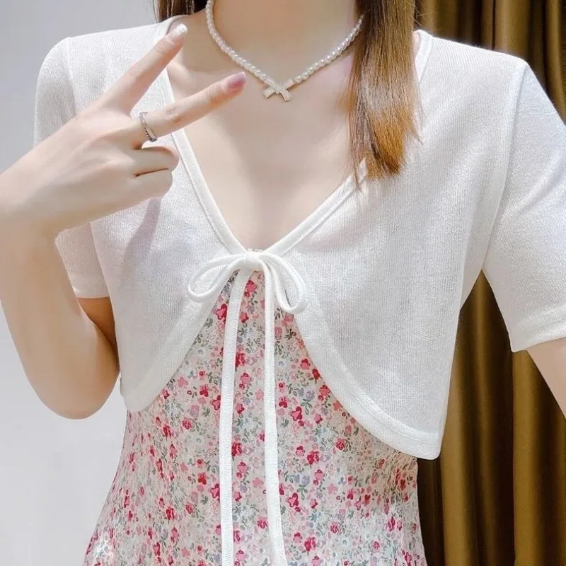 

Куртки женские солнцезащитные дышащие летние шикарные с v-образным вырезом повседневные универсальные однотонные женские укороченные базовые корейские одежды с короткими рукавами