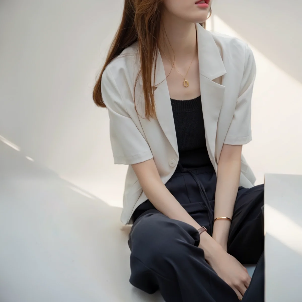 

Женский блейзер из блестящего бархата с принтом пейсли, на завязках, с рукавом до локтя, с поясом, однотонный, элегантный, простой, дышащий, повседневный