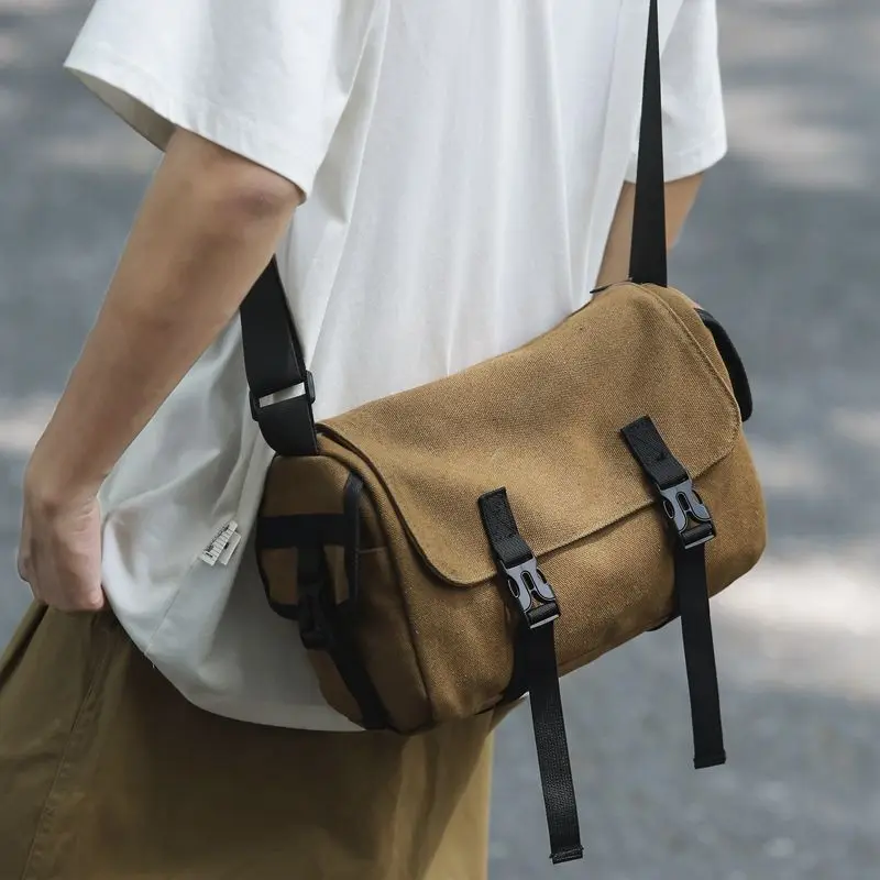 

2024 Men's Single Shoulder Tooling Postman College Student Commuter Large Capacity Canvas Men's Crossbody Bags Fashion Trend