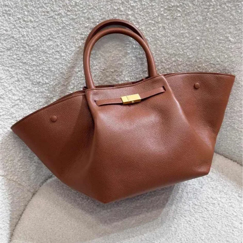 Borsa tote di grande capacità di marca di design per donna Borsa da pendolare alla moda Borsa da donna con ali a tracolla marrone nero Autunno Inverno