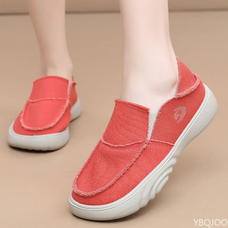 Large Size Spring and Autumn New Soft Sole Shallow Mouth Versatile Mom Shoes Fashionable One Foot Casual Women's Cloth Shoes
