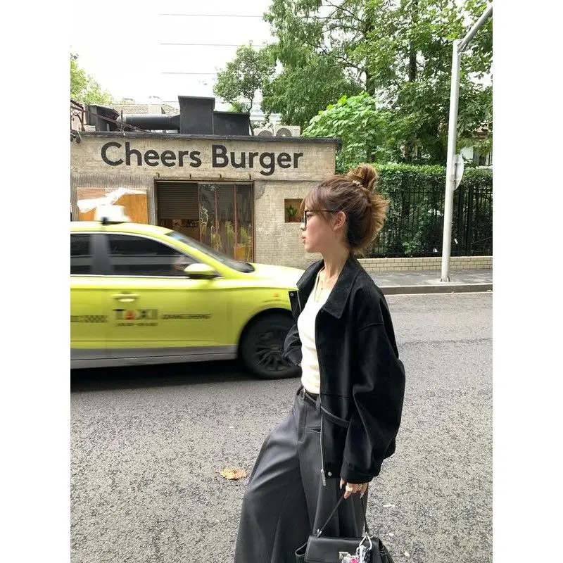 Vintage Suede Jacket Women's Loose Fit Notch Collar Spring Lightweight Coat American Retro Style Multi-Pocket Everyday Essential