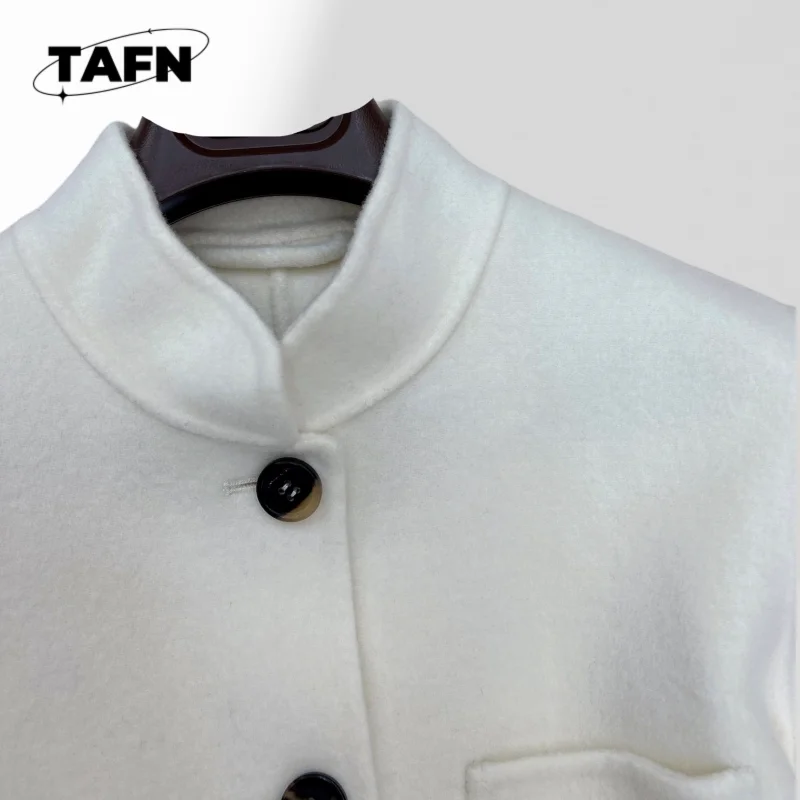 Cashmere Cardigan Sweater – Classic Style for Casual Occasions in 2025 High-Quality Knitwear for Casual Elegance AK0528