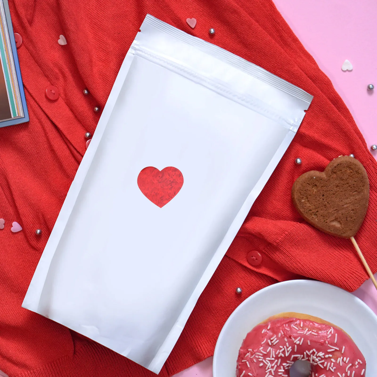 

500Pcs Heart Gift Stickers Unique Heart Shape Paper Labels for Body Decoration Tanning Notebook Furniture Gift Bag Envelope