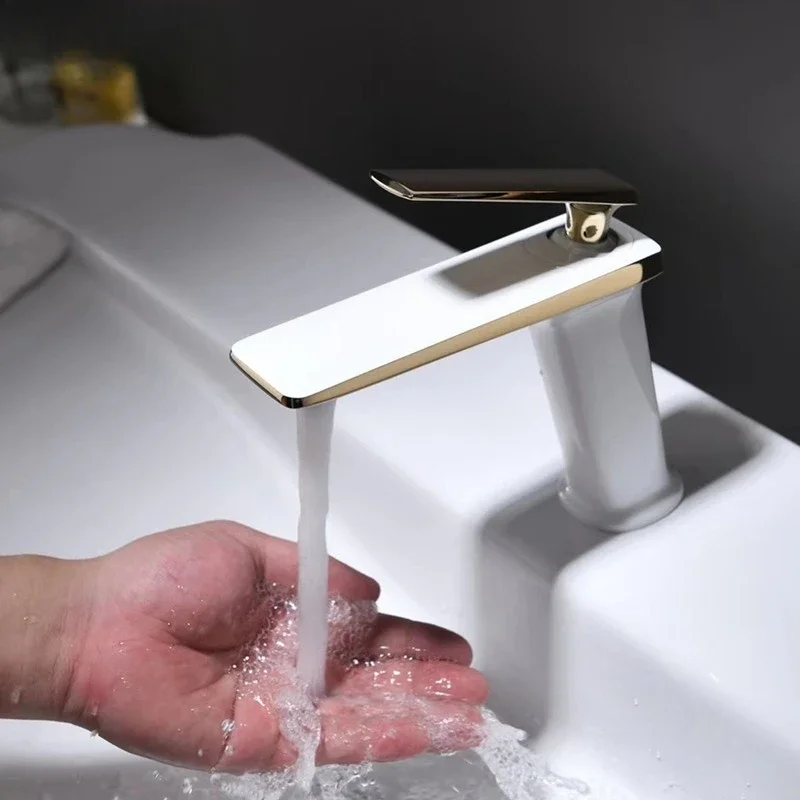 Solid Brass Sink Faucet for Hot and Cold Water Bathroom Vanity Countertop Basin Faucet Wash Basin Faucet