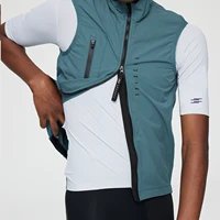 SPEXCEL Chaleco de ciclismo clásico ligero a prueba de viento para todas las estaciones, chaqueta cortavientos para hombre, tela elástica con cremallera bidireccional