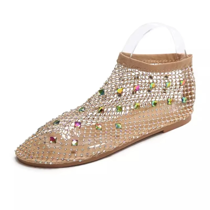 

2026 женские сандалии телесного цвета на плоской подошве с сетчатой сеткой, разноцветные сандалии со стразами и открытым носком, повседневная обувь для вечеринок, женские ботильоны