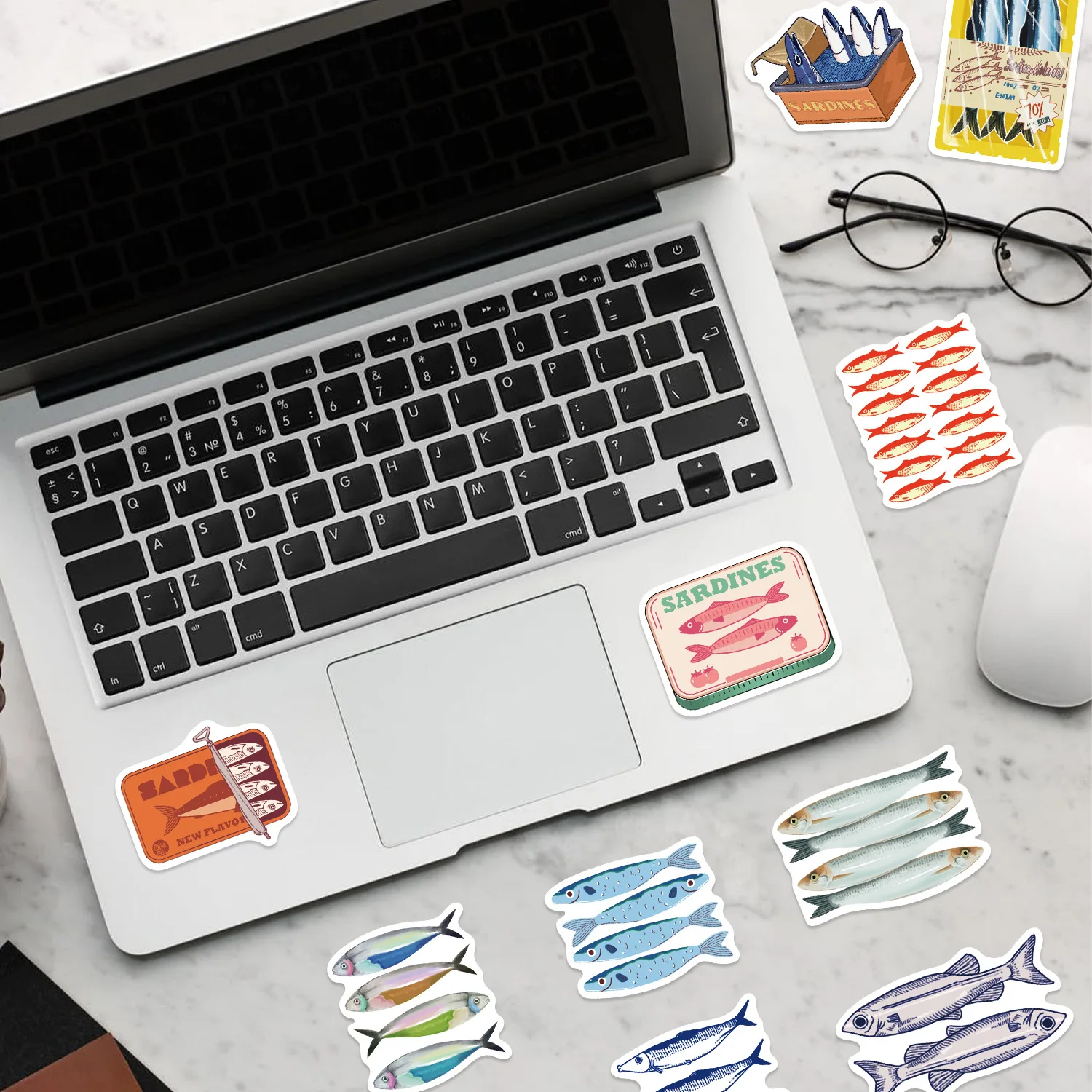 50/100 قطعة من ملصقات خربش السردين الكرتونية، شارات مقاومة للماء لأمتعة الجيتار والهاتف المحمول والقرطاسية #4