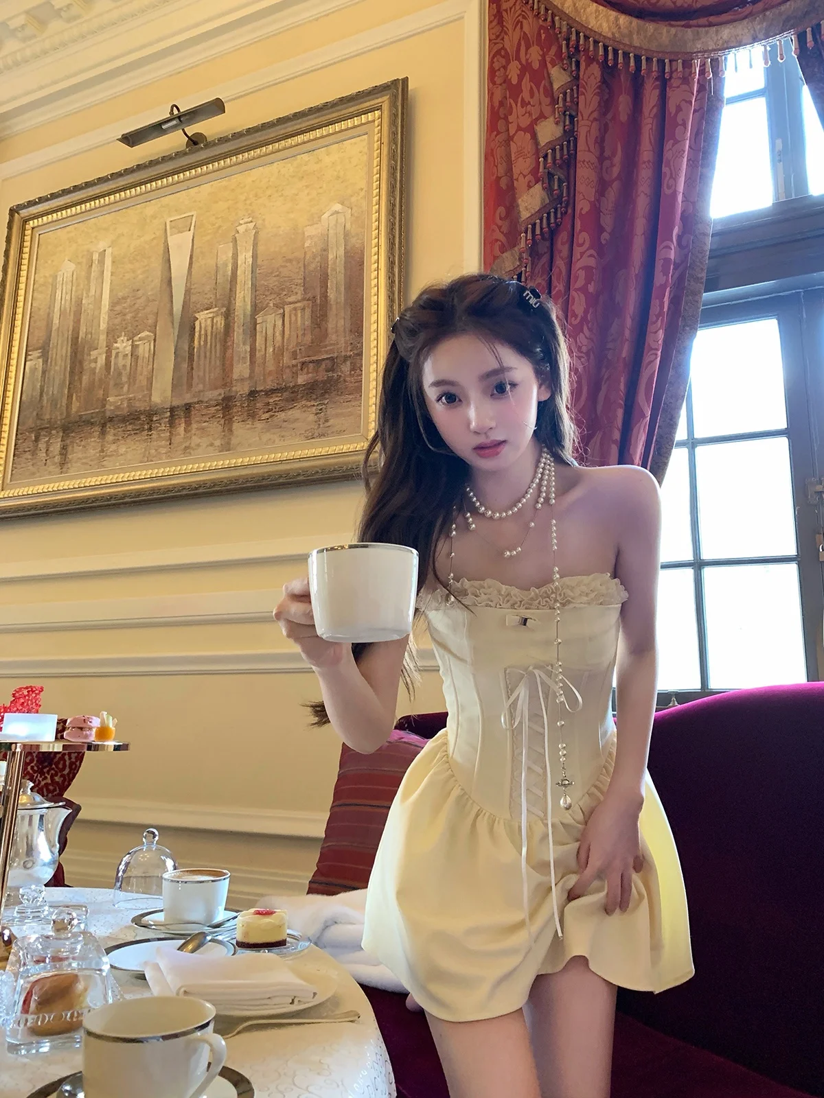 

Платье с эффектом похудения, двухцветное, кружевное, женское, осенне-зимнее, из мягкого полиэстера, в стиле принцесса, с завышенной талией, с запахом на груди