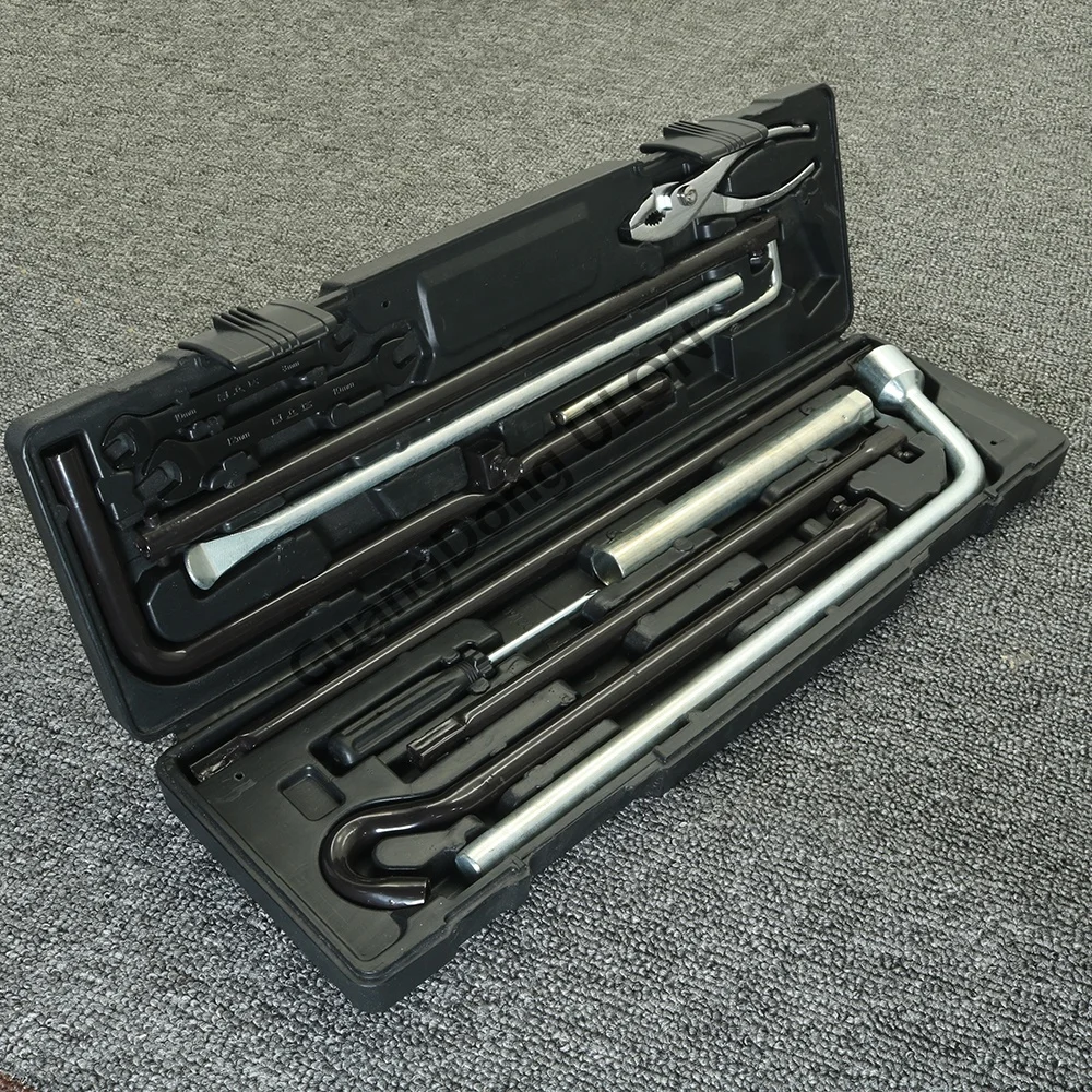 High Quality Car Tools Set for Toyota Land Cruiser 2008-2021,LC200 Portable Tail box Tool Kit