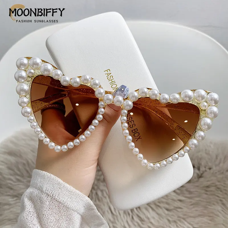 New Fashion Luxury Fine Shimmering Love Pearl Sun Glasses Women Vintage Heart Glasses Bling Sunglasses Lentes De Sol Mujer 2023