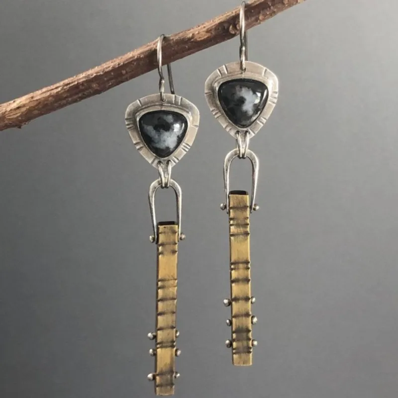 Vintage Tribal Spiral Dangle Earrings for Women Metal Geometry Twist Bronze Metal Painting Pattern Ethnic Earrings Gift