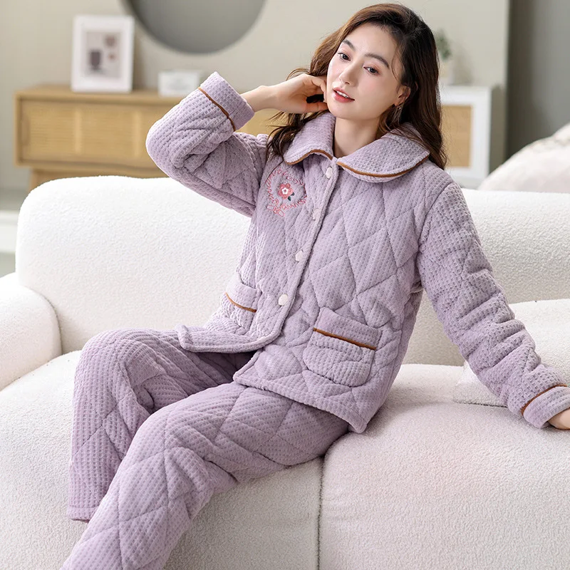 

2024 Winter Warm Fleece Sleepwear Women's Thicked Cardigan Nightwear Female Ladies Three-layer Cotton Quilted Home Clothes