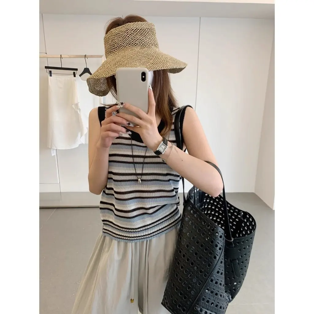 

Женский винтажный вязаный жилет контрастного цвета без рукавов в полоску, топ на бретельках, тонкая модная верхняя одежда, куртка на лето