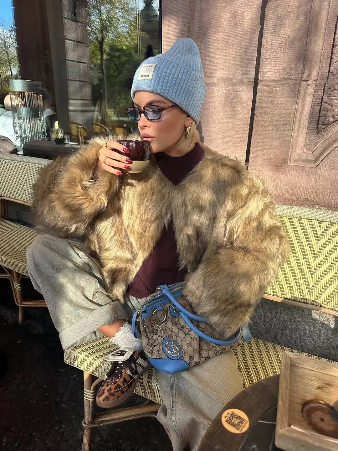 سترة نسائية من الفرو الصناعي من القطيفة برقبة دائرية وأكمام طويلة سترات قصيرة فضفاضة منفوشة للنساء ملابس خارجية للشتاء للتنقل اليومي في الشارع #4