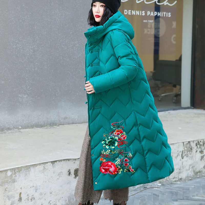 Chaqueta de algodón bordada para mujer, de estilo étnico Parka larga y gruesa, retro, con botón de disco de autocultivo