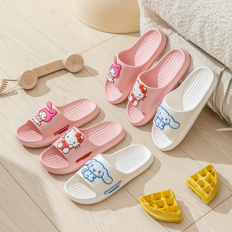 

Sanrio genuine slippers, stylish cartoon soft sole slippers, indoor and outdoor non-slip light slippers for girls