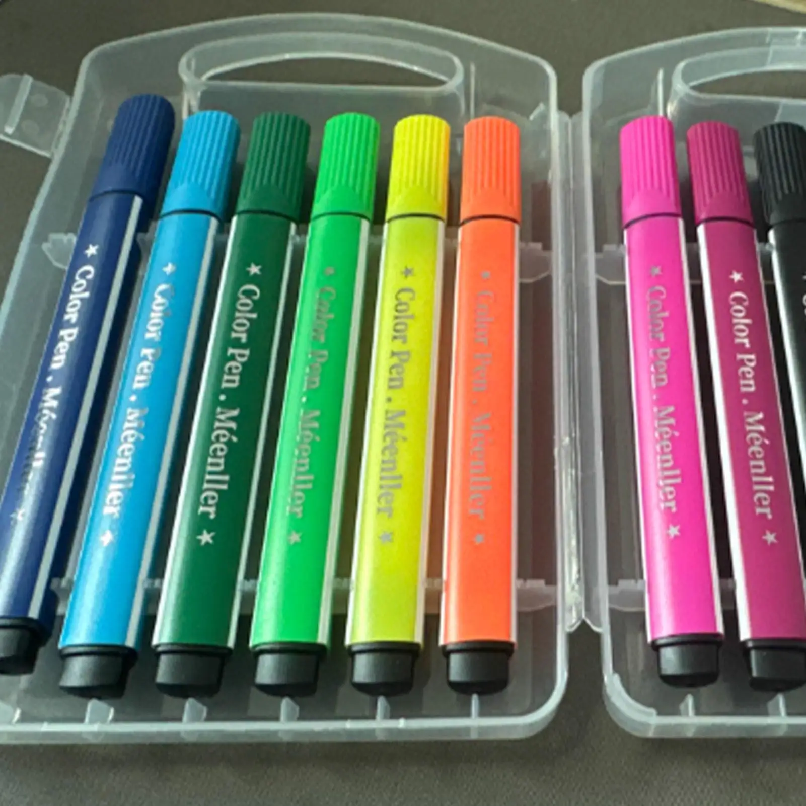 

Детский робот-художник с ручками для рисования, универсальные цветные маркеры, обучающий набор для рисования для мальчиков и девочек