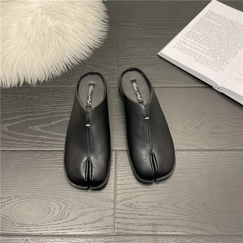 New Women's Shoes Fashion Japanese Style Split Toe Slippers for Woman Exquisite Baotou Casual Shoes Designer Shoes Zapatos Mujer