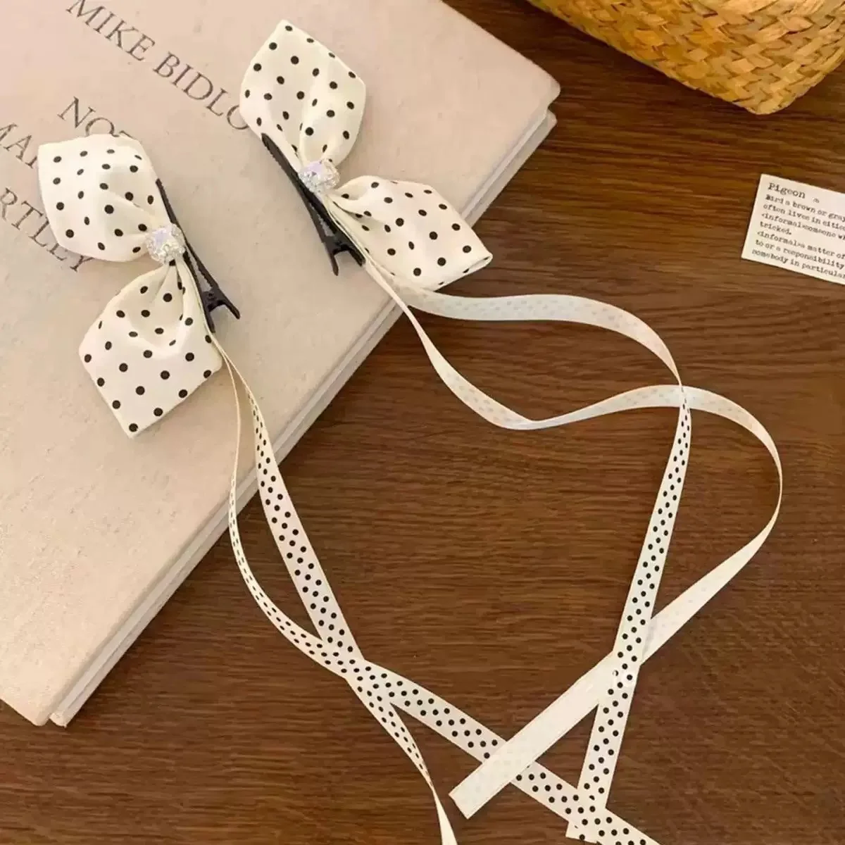 2 Pieces Sweet Fairy Style Polka Dot Bow Hair Clips Shiny Rhinestone Inlaid Long Ribbon Side Barrettes Same Color Design Hair Ac - view 6