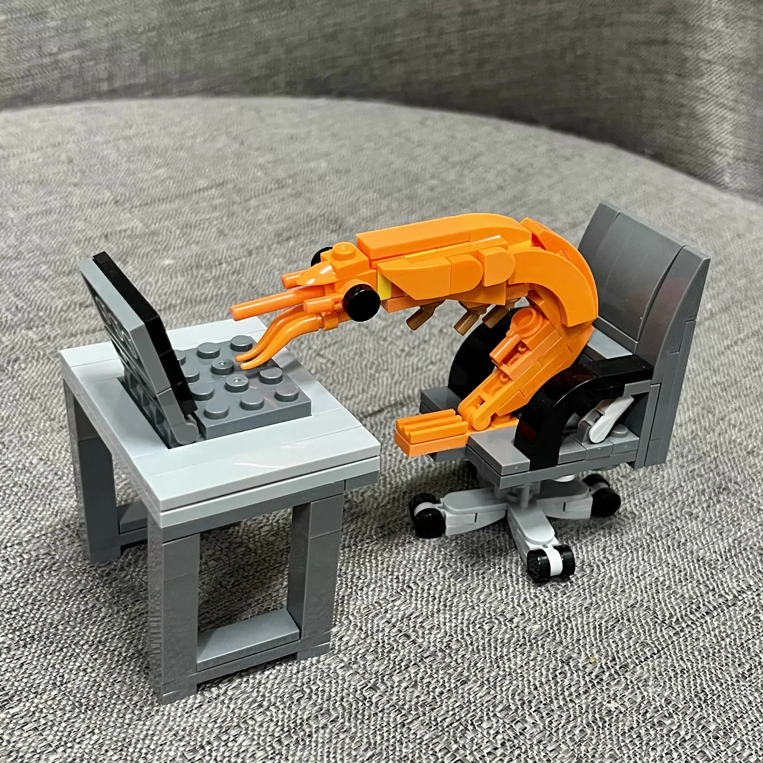 MOC Building block shrimp model figurines, puzzle assembly, boys and girls randomly mixing, Internet celebrity creative parodies