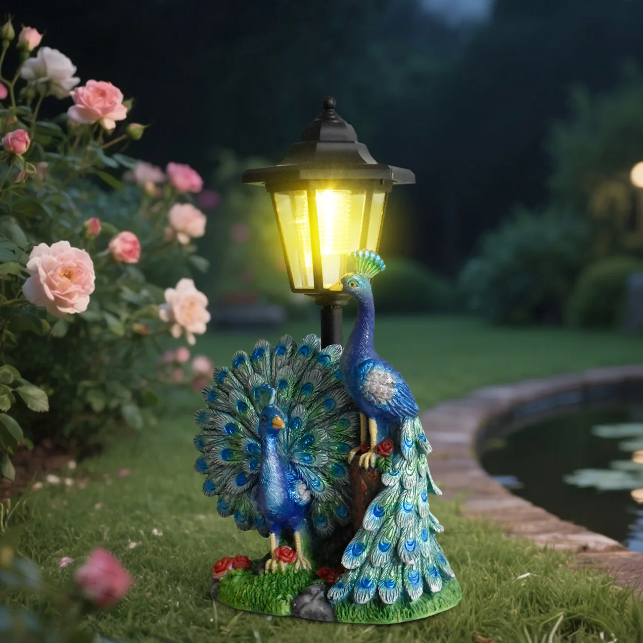 Cross-border solar peacock statue animal outdoor ornament courtyard garden decoration housewarming gift resin handicraft
