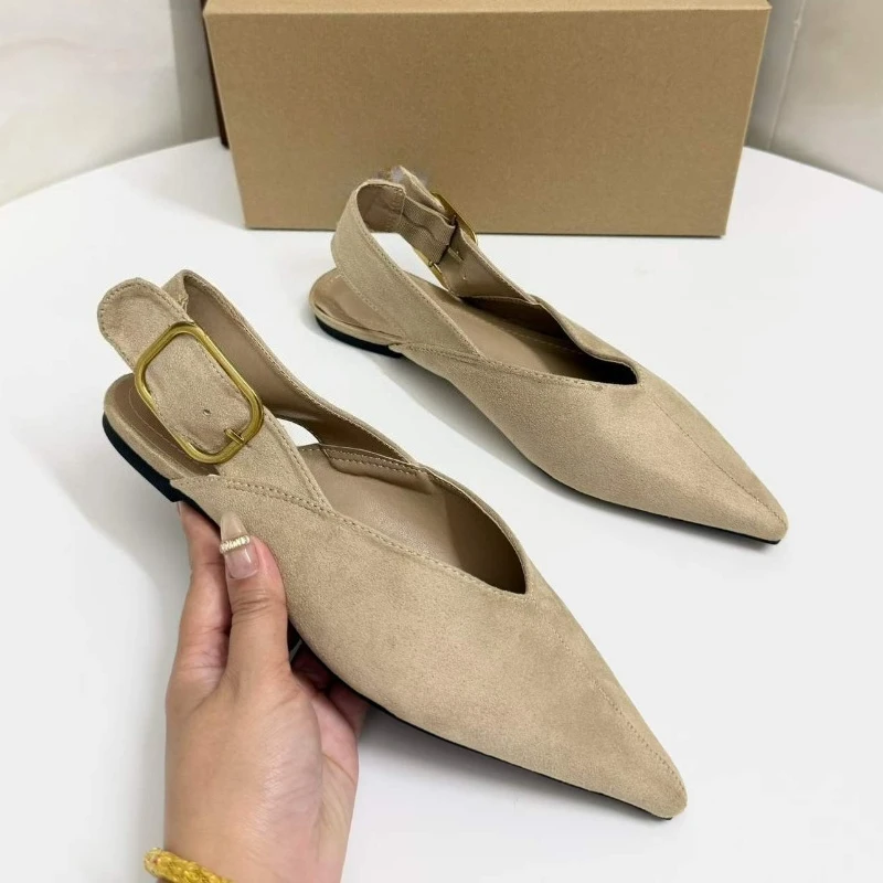 Damen-Sandalen Elegante Beige Wildleder Slingback Flache Schuhe Spitze Zehenpartie Goldene Schnalle Casual Büro Arbeitskleidung Sandalen für Frauen 2026 – Detail 2