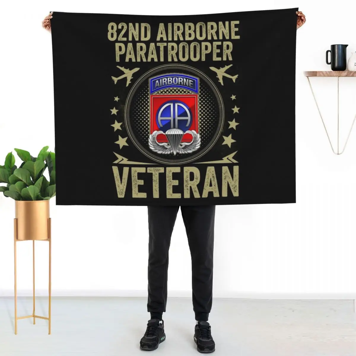 

82nd Airborne Division Paratrooper Army Veteran Throw Blanket Stylish Couch Blanket for Home Living Room
