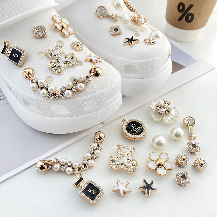 

15pcs Detachable Faux Pearl Chain Sparkly Jewelry Flower Bear Decoration Charms For Shoes Bogg Bag