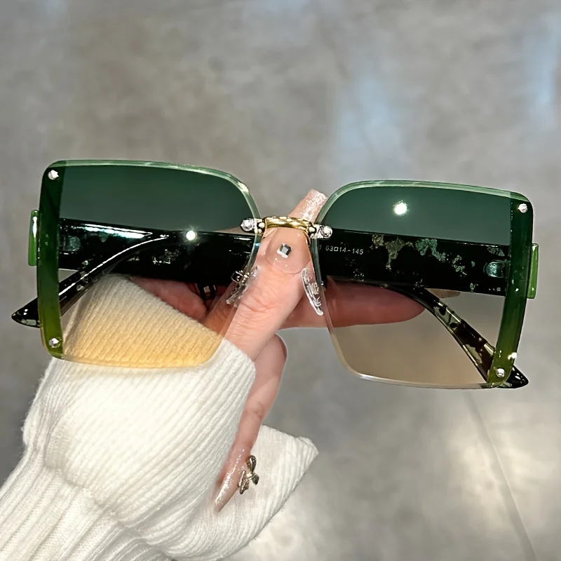 Kacamata tanpa bingkai ukuran besar untuk wanita dan pria, gaya kasual gradasi, anti silau untuk liburan, pesta pantai