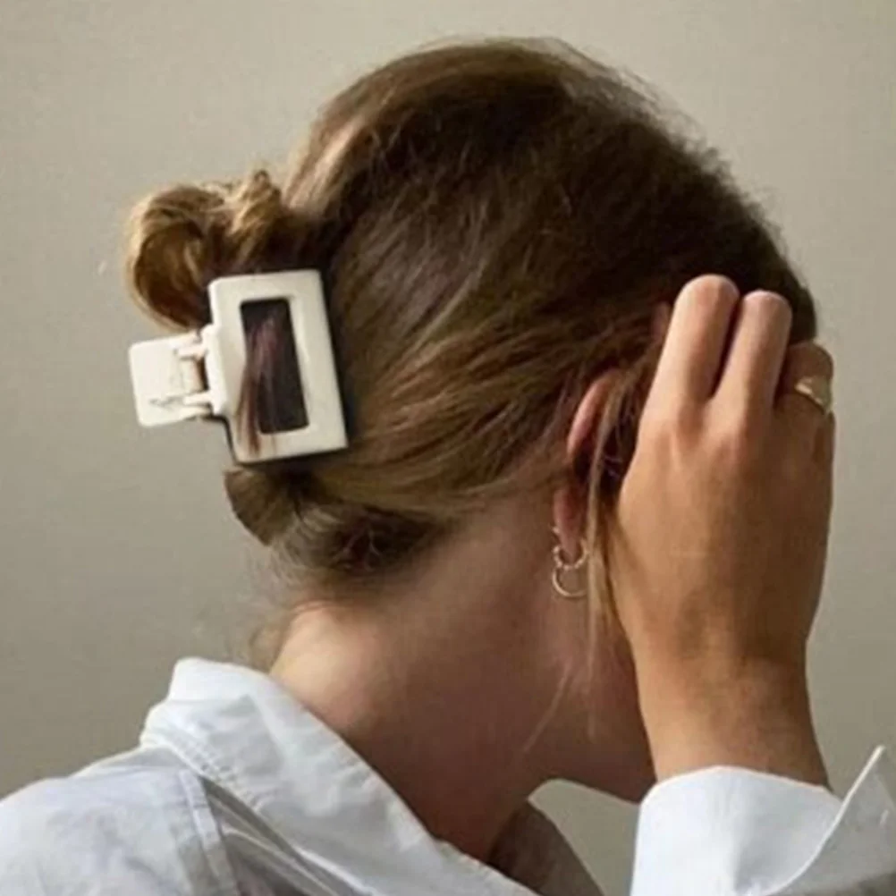 

4Pcs Square Jaw Clips for Women Modern Minimalist Hair Clips Strong Clasp Secure Hold Hair Accessories for Daily Use