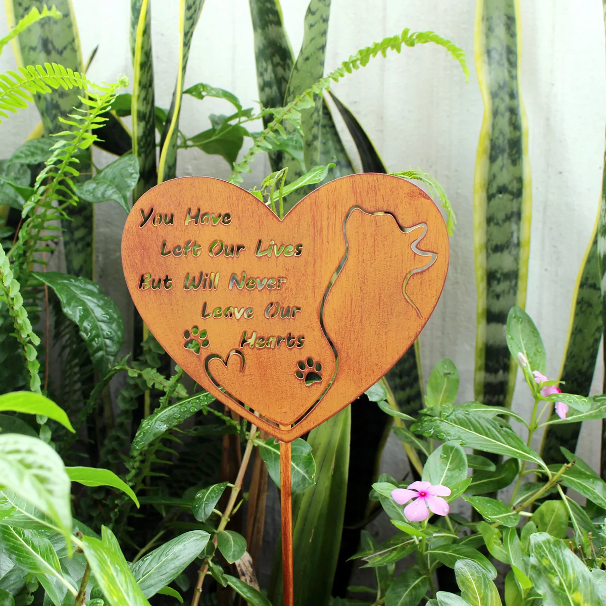 ‌Personalized Metal Pet Grave Marker - Engraved Memorial Plaque for Cats & Dogs‌