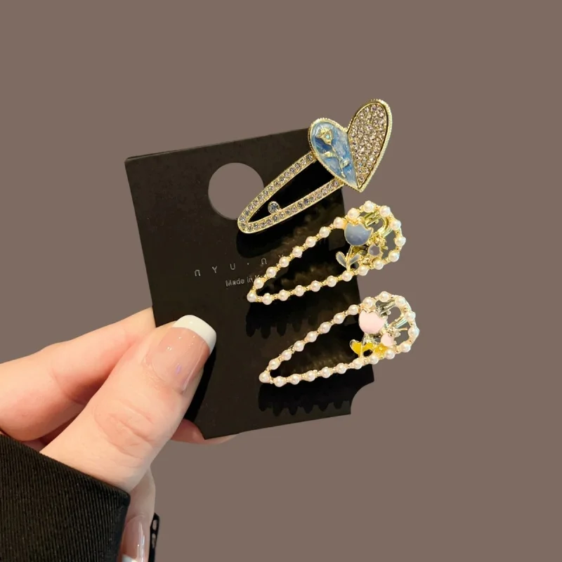 

Sweet Tulip Hairpin Mini Side Parting Fringe Clip Small Clasp French Girl Headwear Cute And Delicate