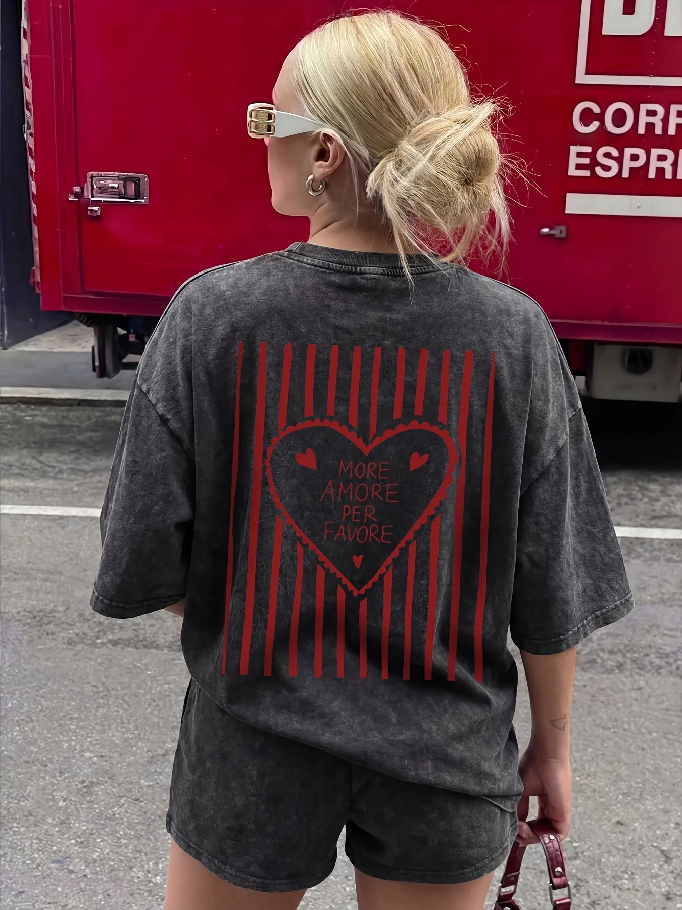 Summer women's suit with heart-shaped letter print lightweight and breathable casual and fashionable streetwear clothing