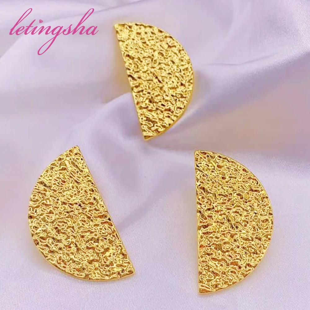 Dubai Clip Earrings Fashion Trendy Jewelry Set Luxury Gold Color Earrings African Ring Set for Women Bride Weddings Party Gift