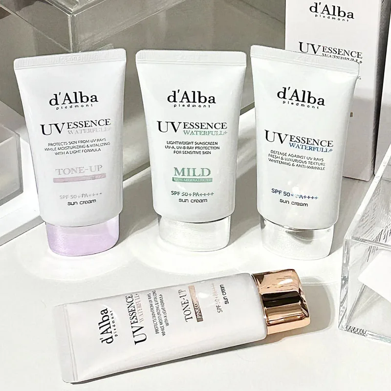 D'Alba UV Essence Waterfull Sun Cream SPF50+ Moisturizing Lightweight Refreshing Gentle Nourishing Sunscreen Skincare Products