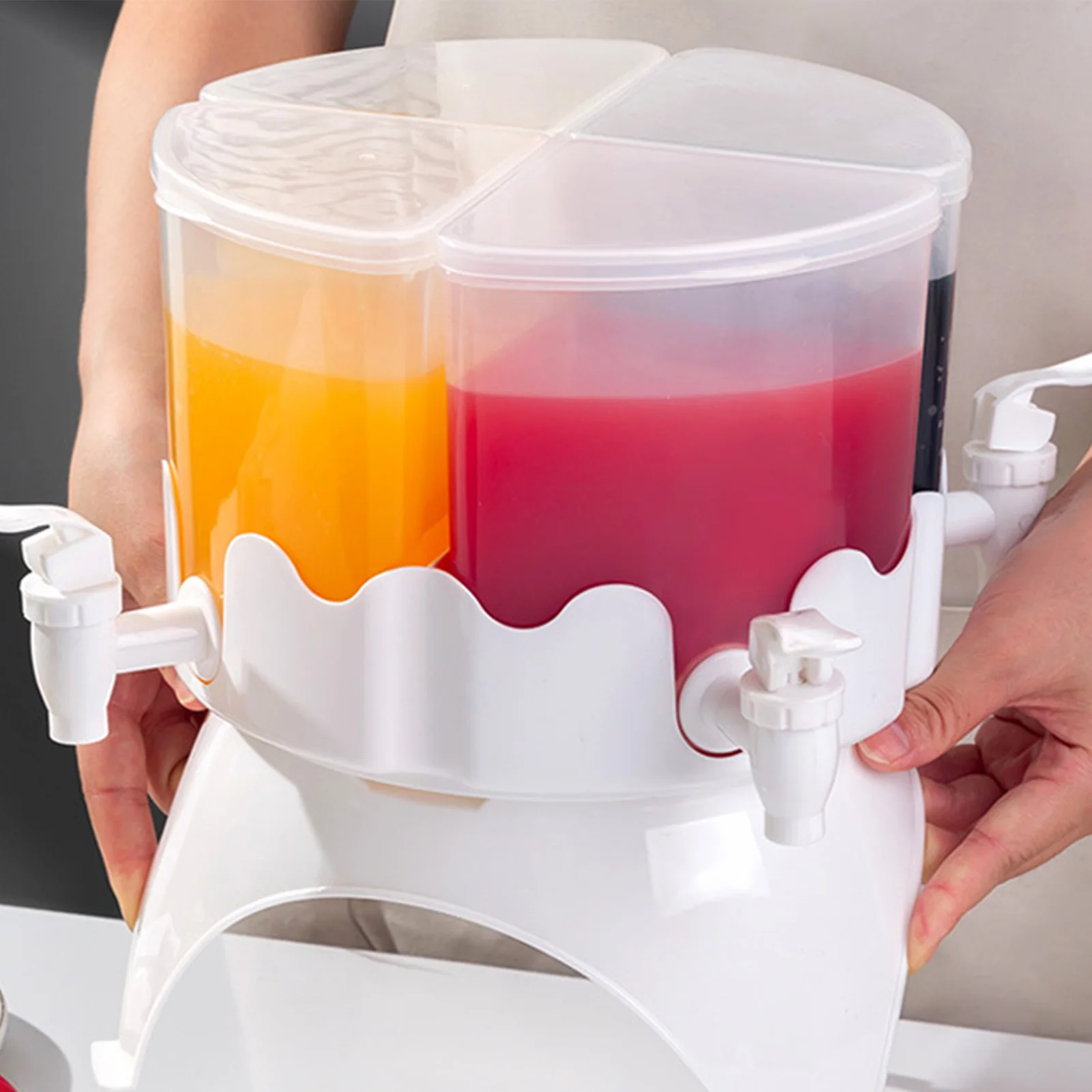 

Beverage Dispenser 4L Detachable Fridge Cold Drink Dispenser Large Capacity 4 Compartment Rotating with Spigot for Tea for Home