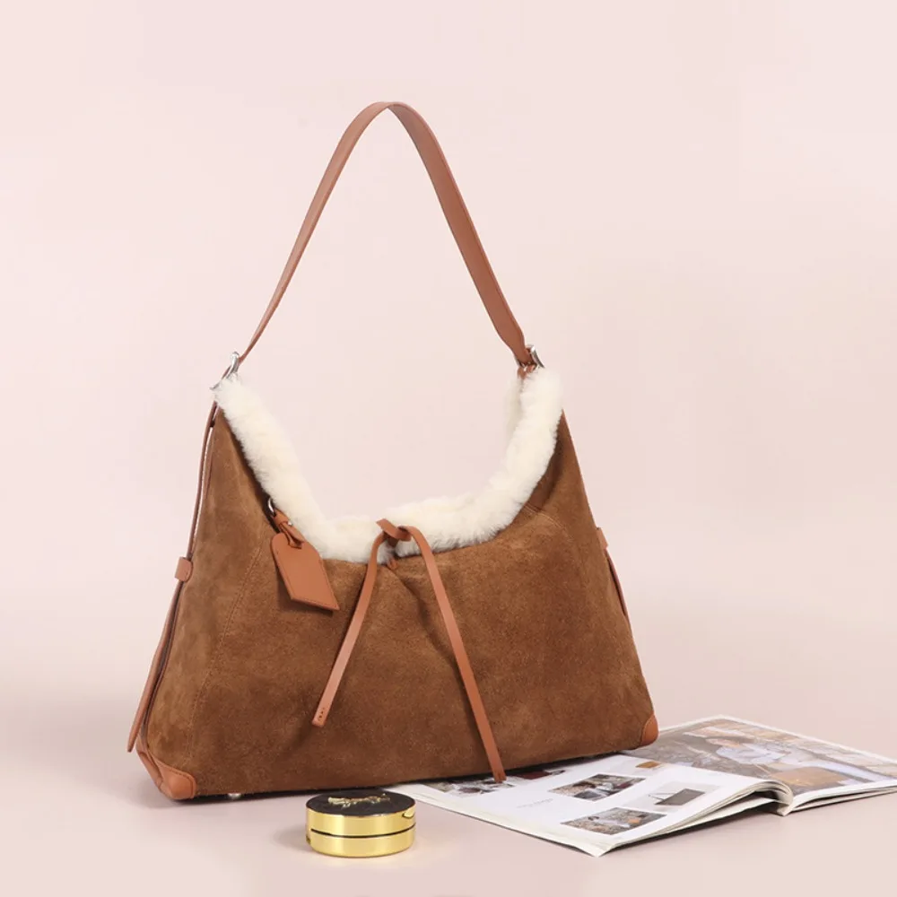 

Lamb Plush Women's Large Capacity Autumn and Winter Matte Bag Retro Commuter Premium Daily Versatile Fashion Bag Genuine Leather