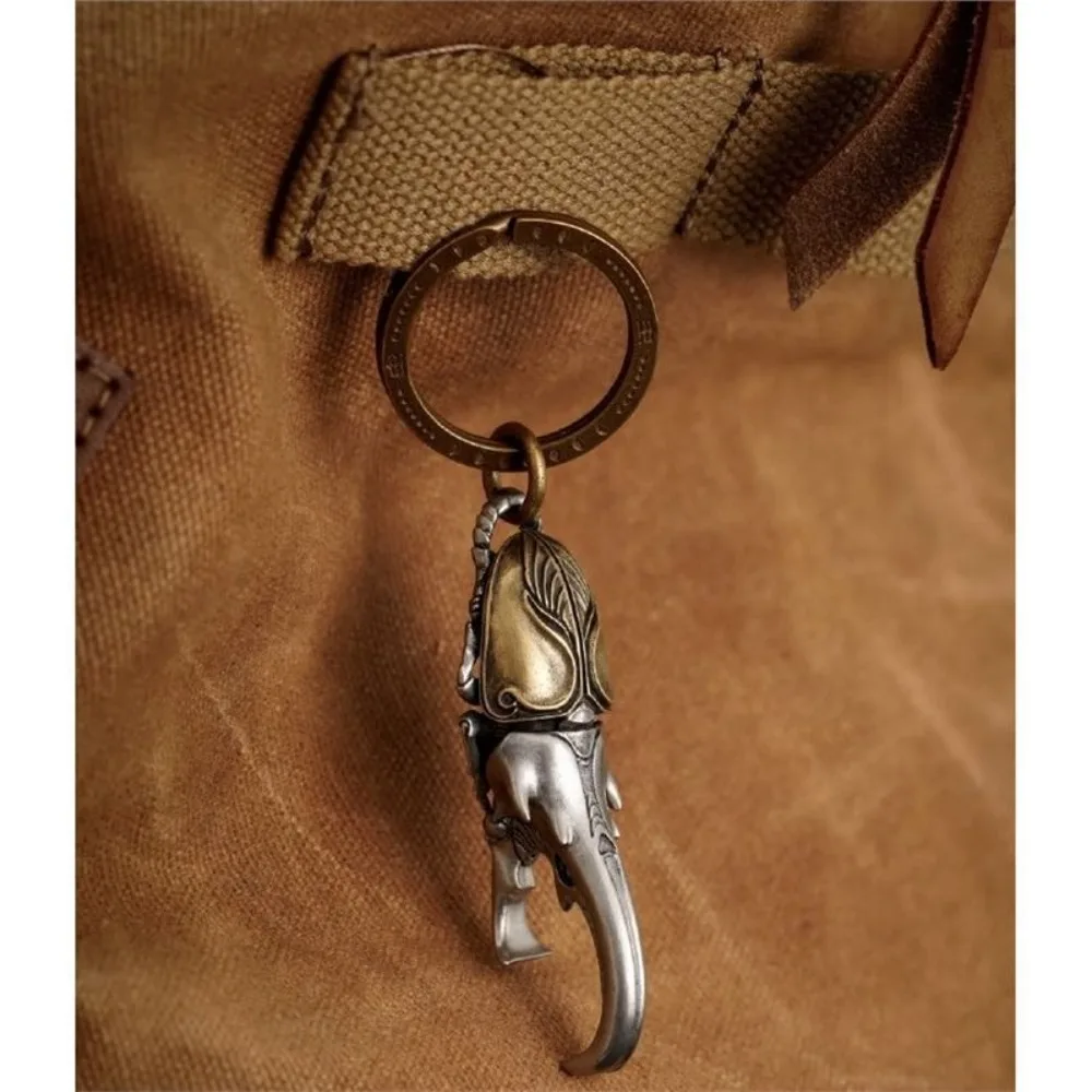 High-end Mature Beetle Keychain Copper Domineering Cars Keychain Exquisite Three-dimensional Bottle Opener Man Decoration