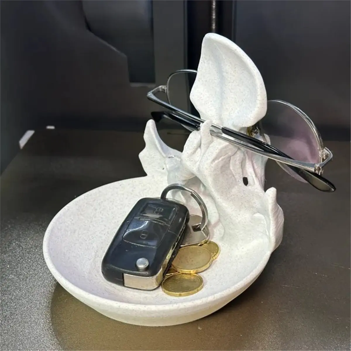 2026 New Tool 3D Printed Eyeglass Frame Storage Holder Skull Key Storage Tray Home Gothic Decoration Desktop Ornament Gifts