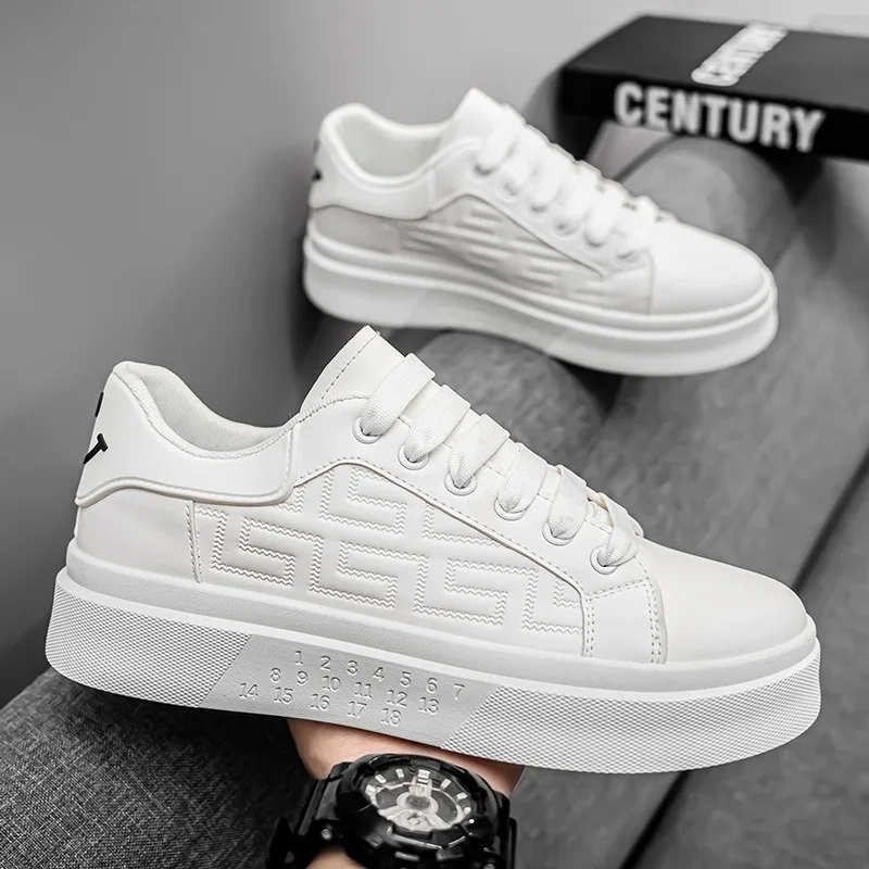 Baskets de Luxe Blanches pour Homme, Chaussures de Skateboard Respirantes, Légères, Tendance, Été