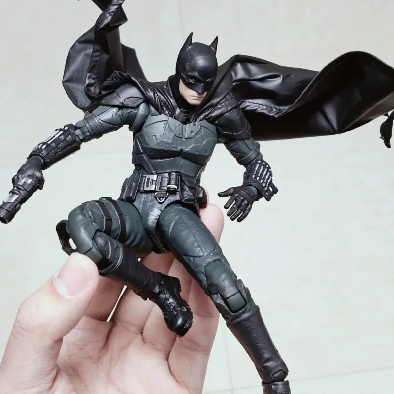 

New Original Fondjoy The Batman Figure DC Justice League Figures Detective Comics New 1/9 Batman PVC Model Joint Movable Kid Toy