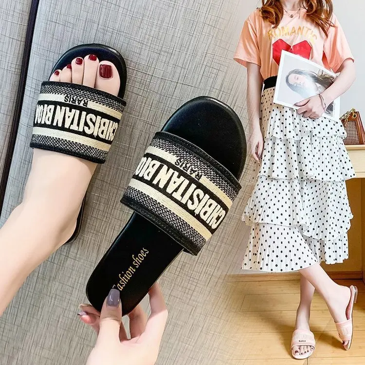 2024 Letter Slippers Fashion Flat Woman Single Shoes Casual Shoes Female Outer Wear Letter Sandals Women\'s Shoes Flat